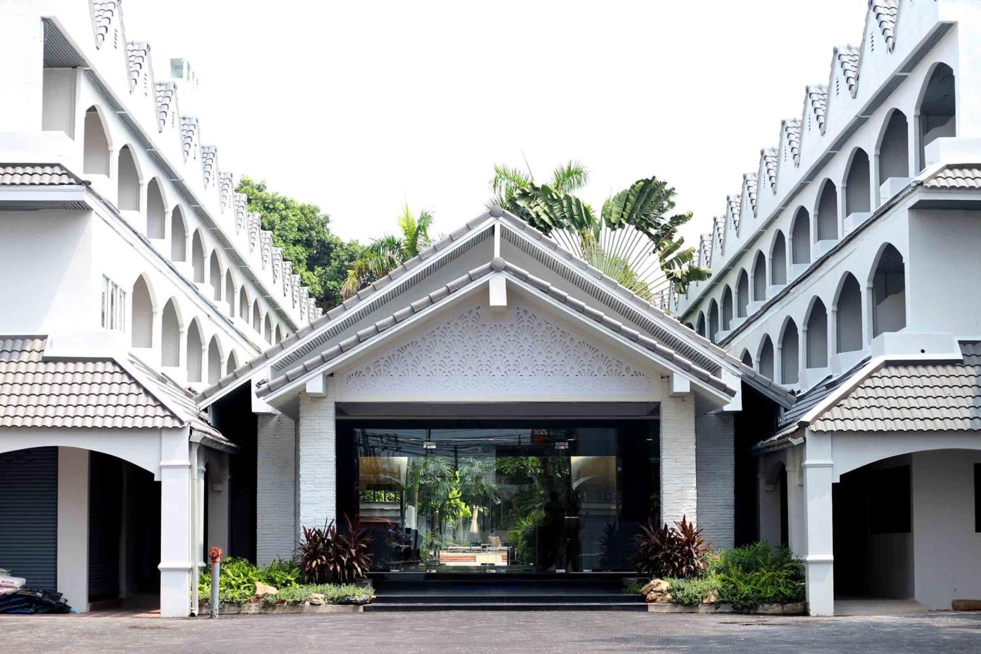 Pooh Beach Resort & Spa Jomtien Beach Exterior photo