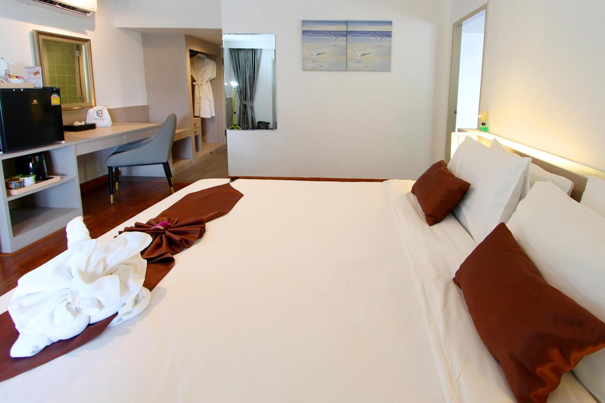 Pooh Beach Resort & Spa Jomtien Beach Exterior photo